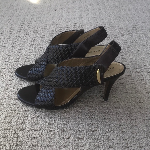 Ellen Tracy Sandals - Picture 2 of 6